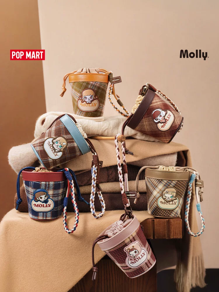Popmart Molly Winter Survival Guide Series Mini Blind Box Peripheral Gift - Image 4