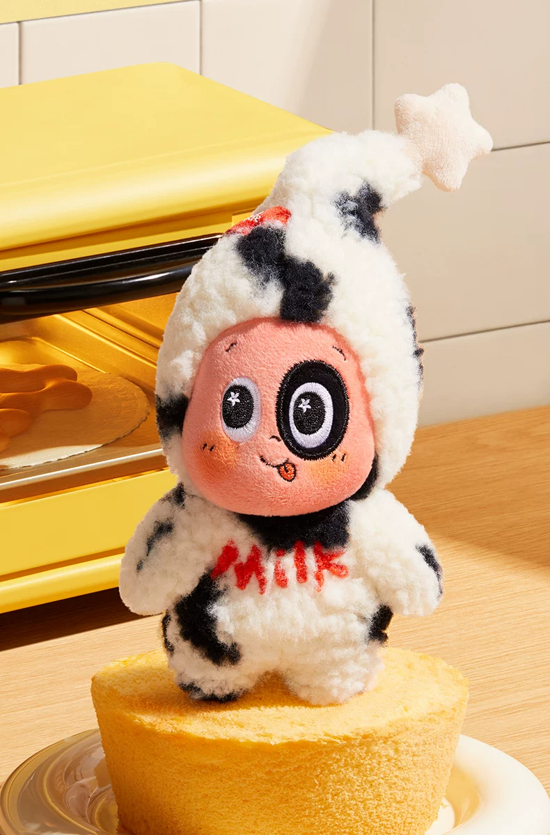 Popmart Bubble Mart Star Man Welcome to the Moon Surface Series Milk Pudding Plush Keychain - Image 3