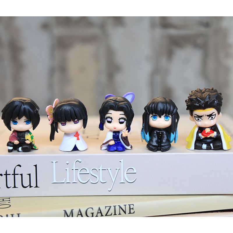 Q-Version Full Set of Demon Slayer Figures in Sitting Poses: Tanjiro, Flame Pillar, Nezuko, Kanroji Mitsuri, Car Ornaments