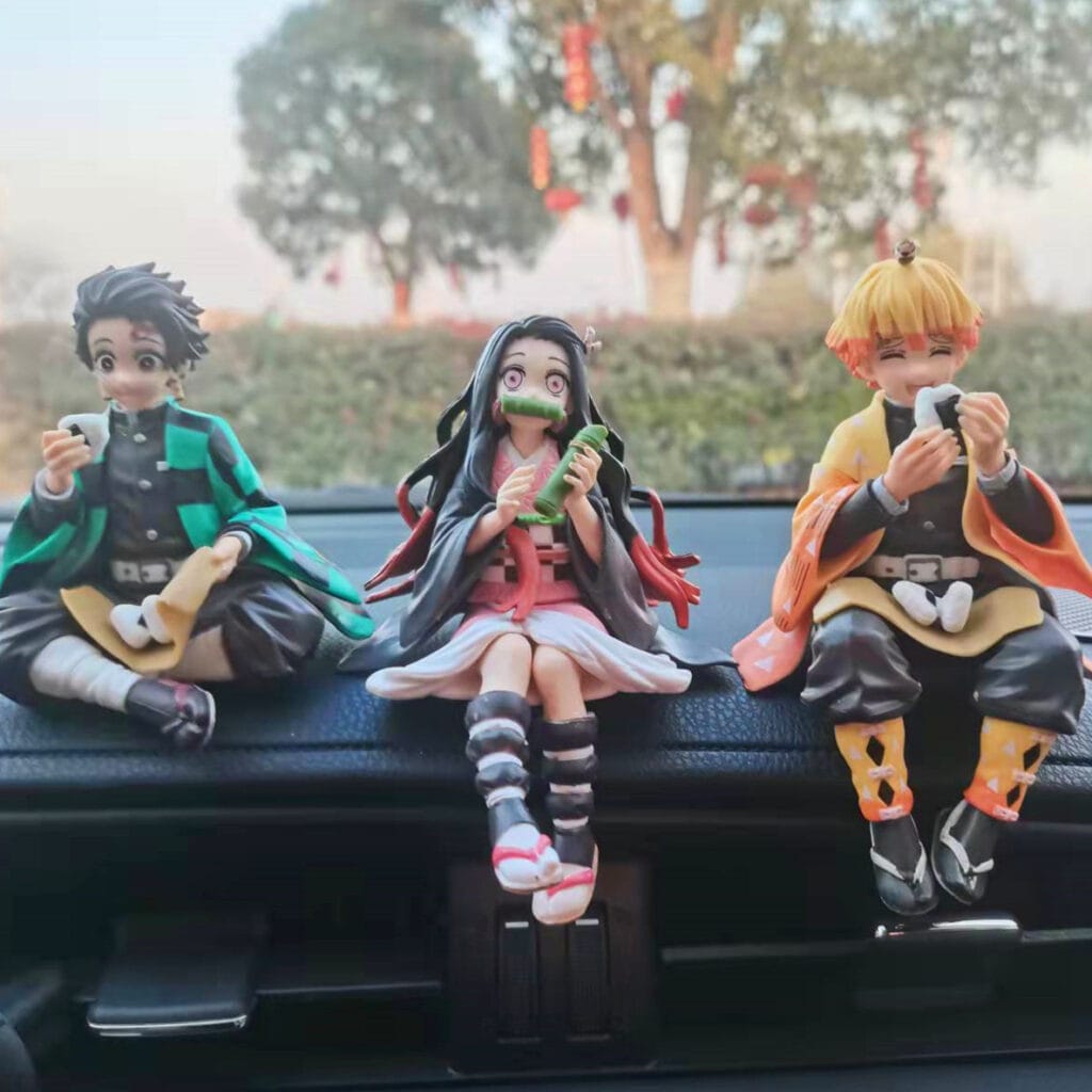 Demon Slayer: Kimetsu No Yaiba Tanjiro Nezuko Giyuu Inosuke Figure Car Ornament Car Model Decoration Doll