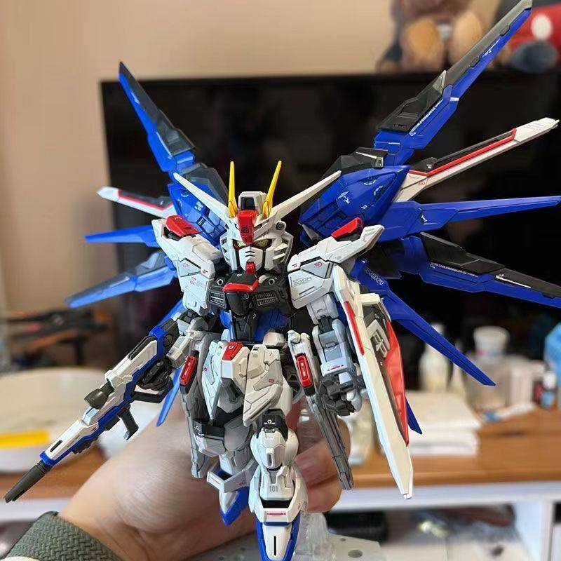 In-Stock High-Quality New Mgsd Strike Freedom Domestic Gundam Model Kit Freedom Gundam with Stand Included