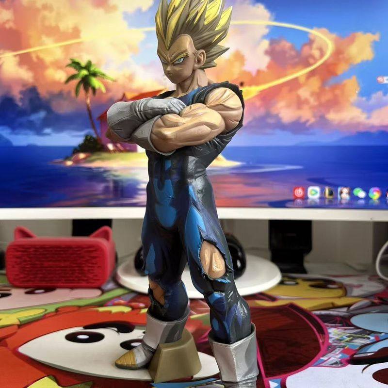 Dragon Ball Super Saiyan Super Saiyan Vegeta Battle-Damaged Comic Color Figure