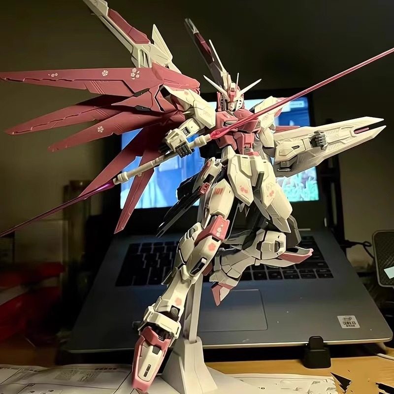 Assembled Toy Gundam Model Sakura Freedom Hg Strike Freedom Mecha Building Blocks Gundam Figure Display for Boys