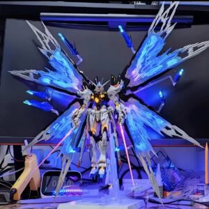 In-Stock Gundam Model Kit Hg New Strike Freedom Perfect Unicorn Mecha Figure Boys' Gift Building Blocks