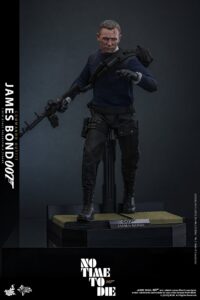 In Stock Hottoys Ht Mms804 007 James Bond Assault Team Outfit Version