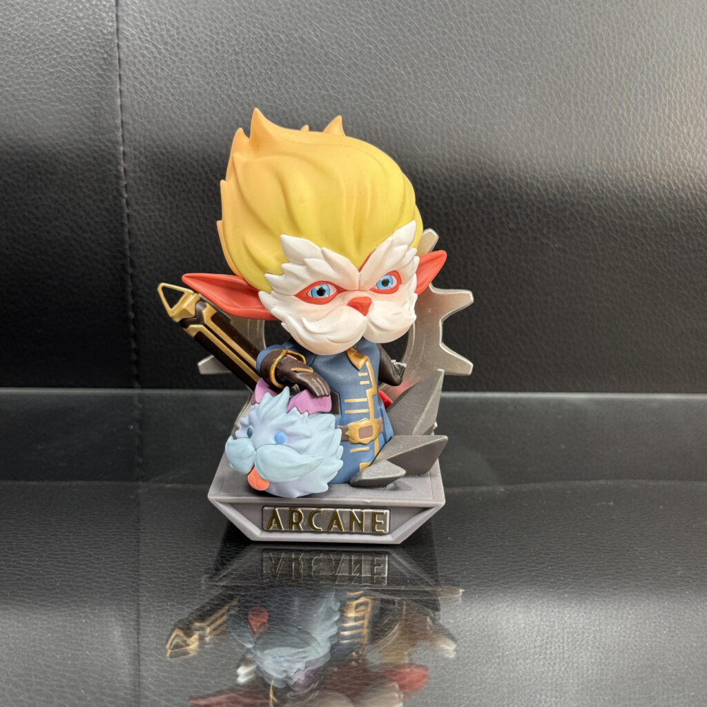 Popmart Lol League of Legends: Battle of the Two Cities Character Series Blind Box Great Inventor Figure