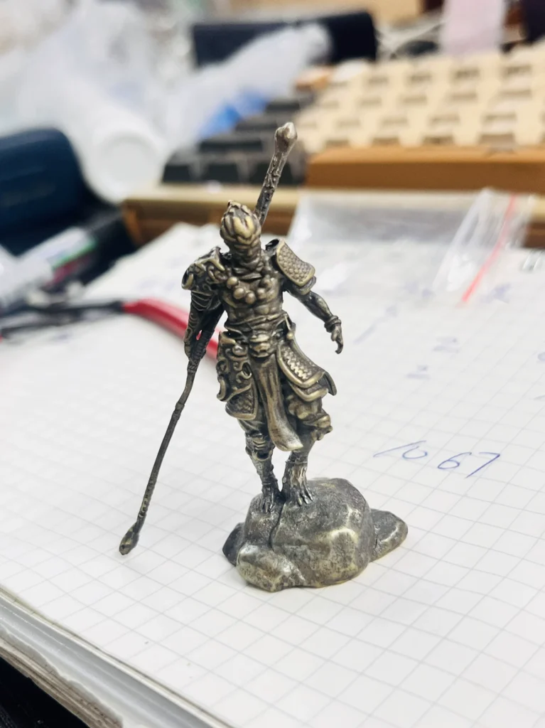 6cm Solid Brass Ornament of Sun Wukong from Dark Mythology, Suitable for Aquariums and Car Interior Decorations