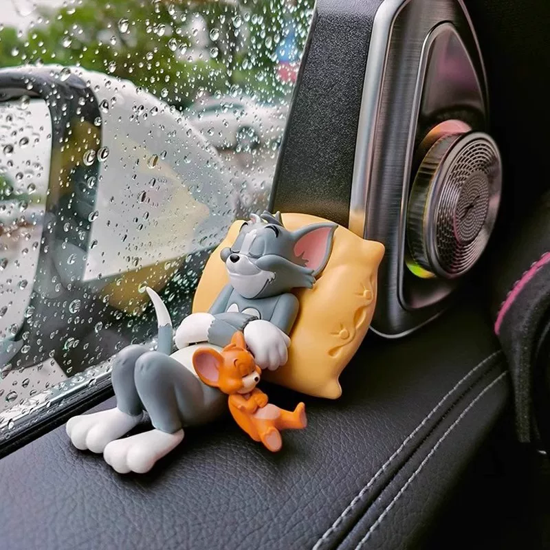 New Tom and Jerry Car Ornaments, Cartoon Book Desktop Figurines, Cute Car Interior Decorations